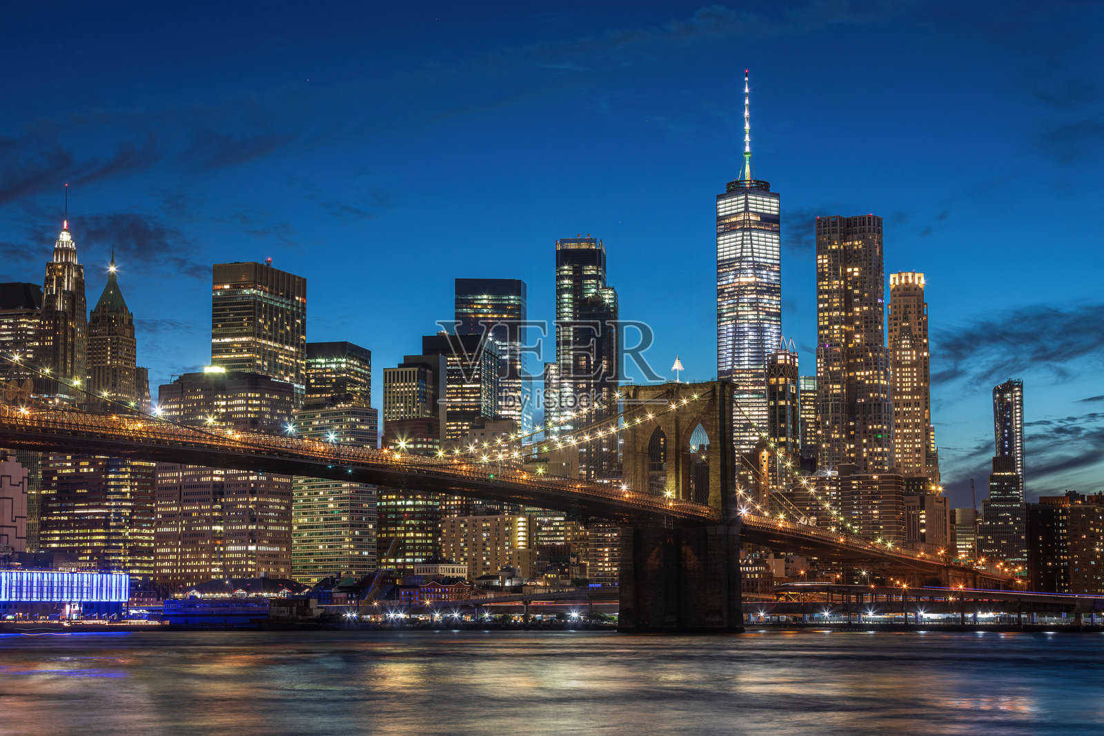 布鲁克林大桥夜景，来自布鲁克林照片摄影图片