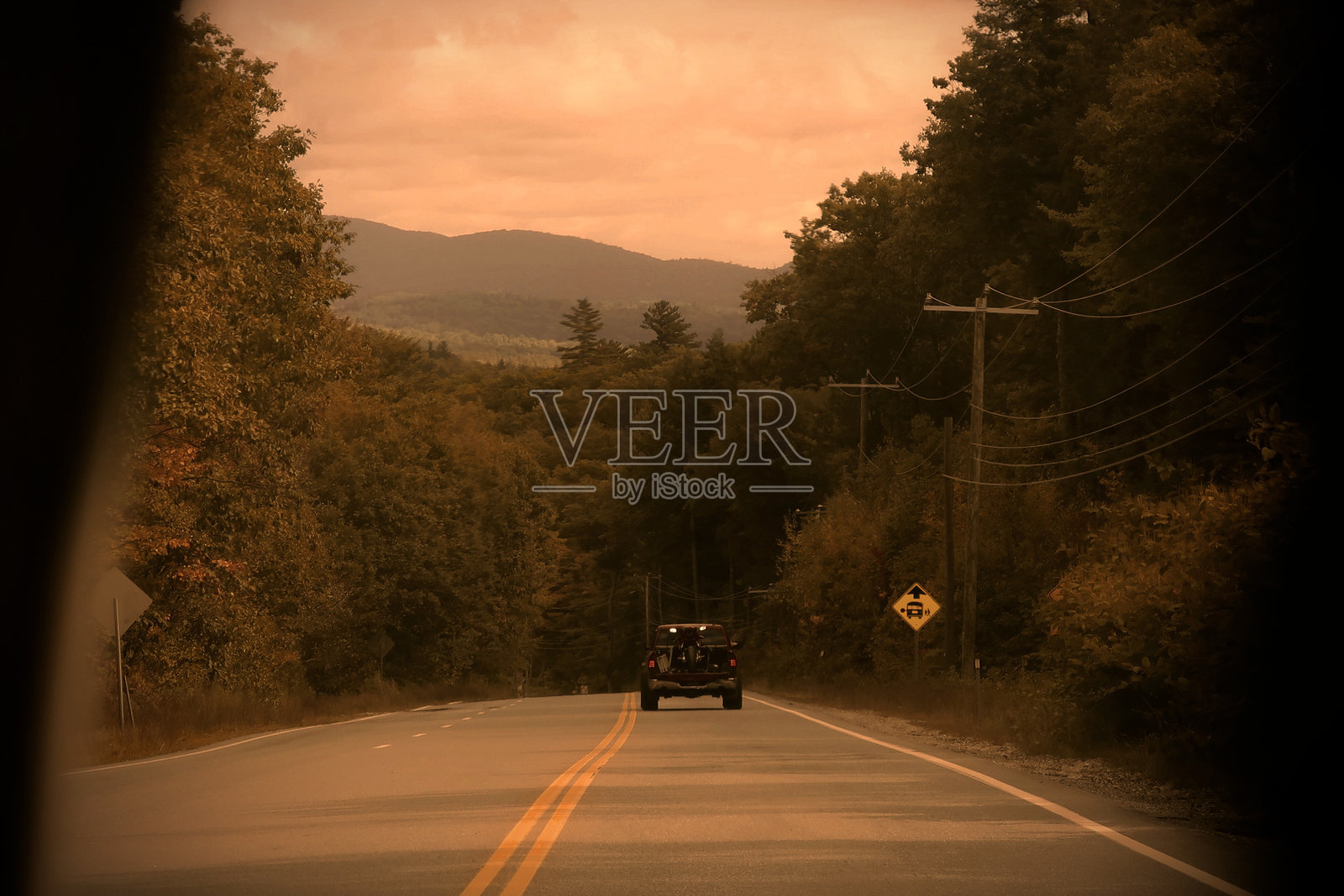 黄昏时分穿越新罕布什尔州照片摄影图片