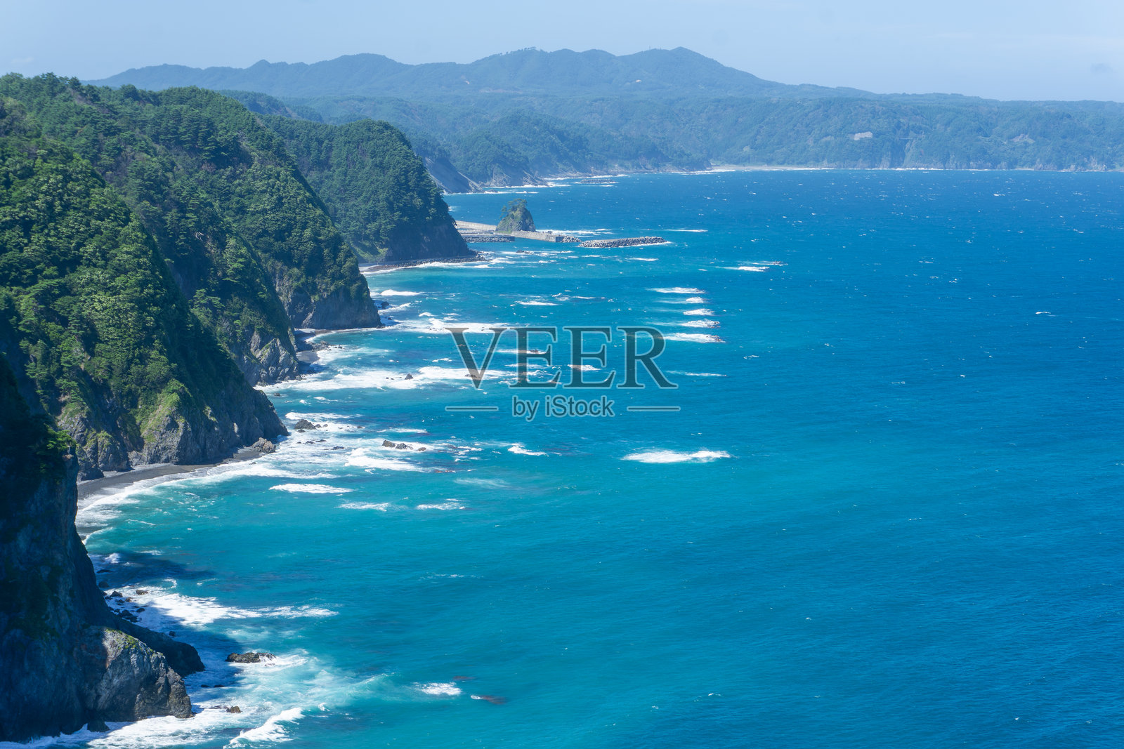 海岸沿线的风景照片摄影图片