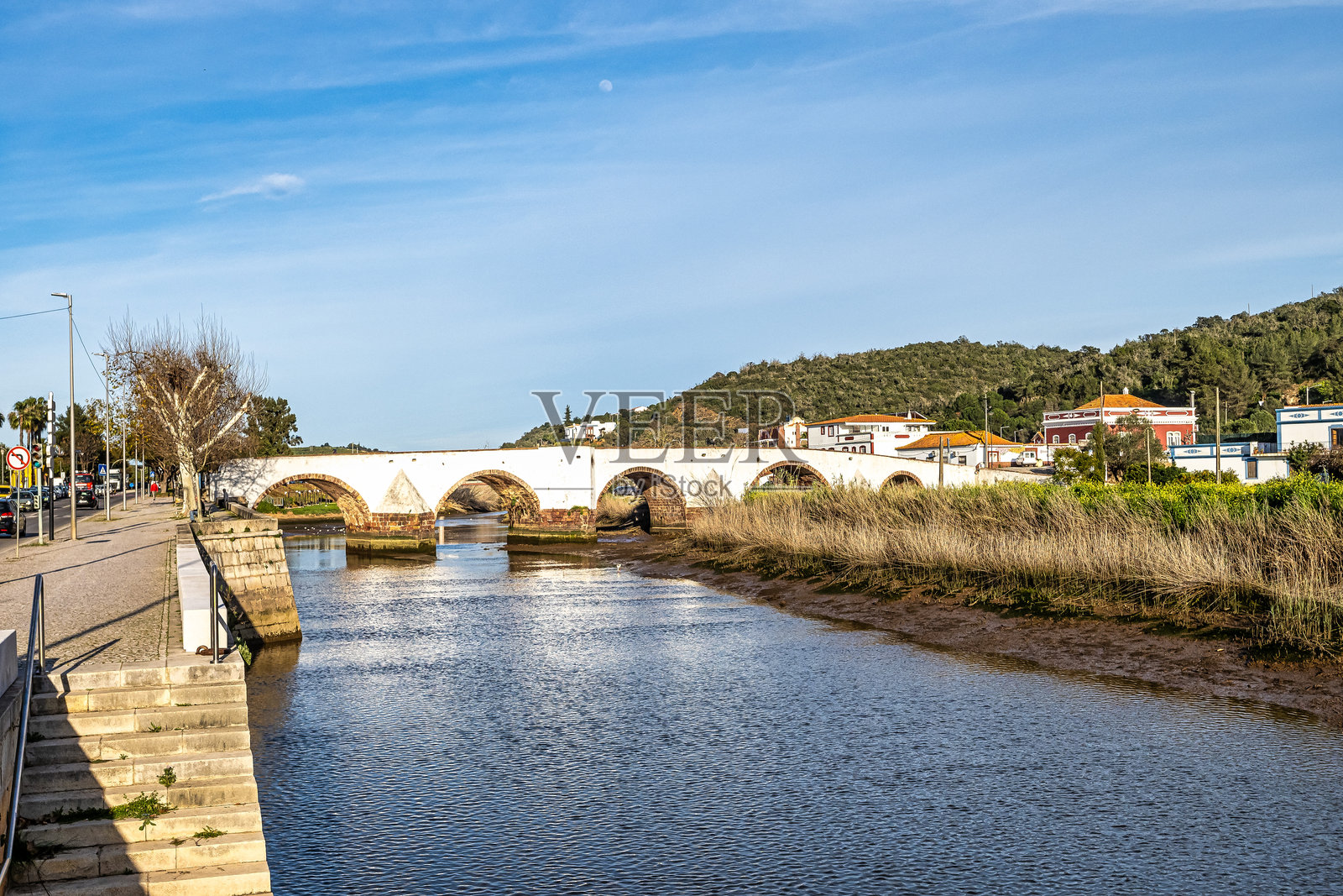 葡萄牙阿尔加维地区西尔维斯市的罗马桥，Ponte Romana。照片摄影图片