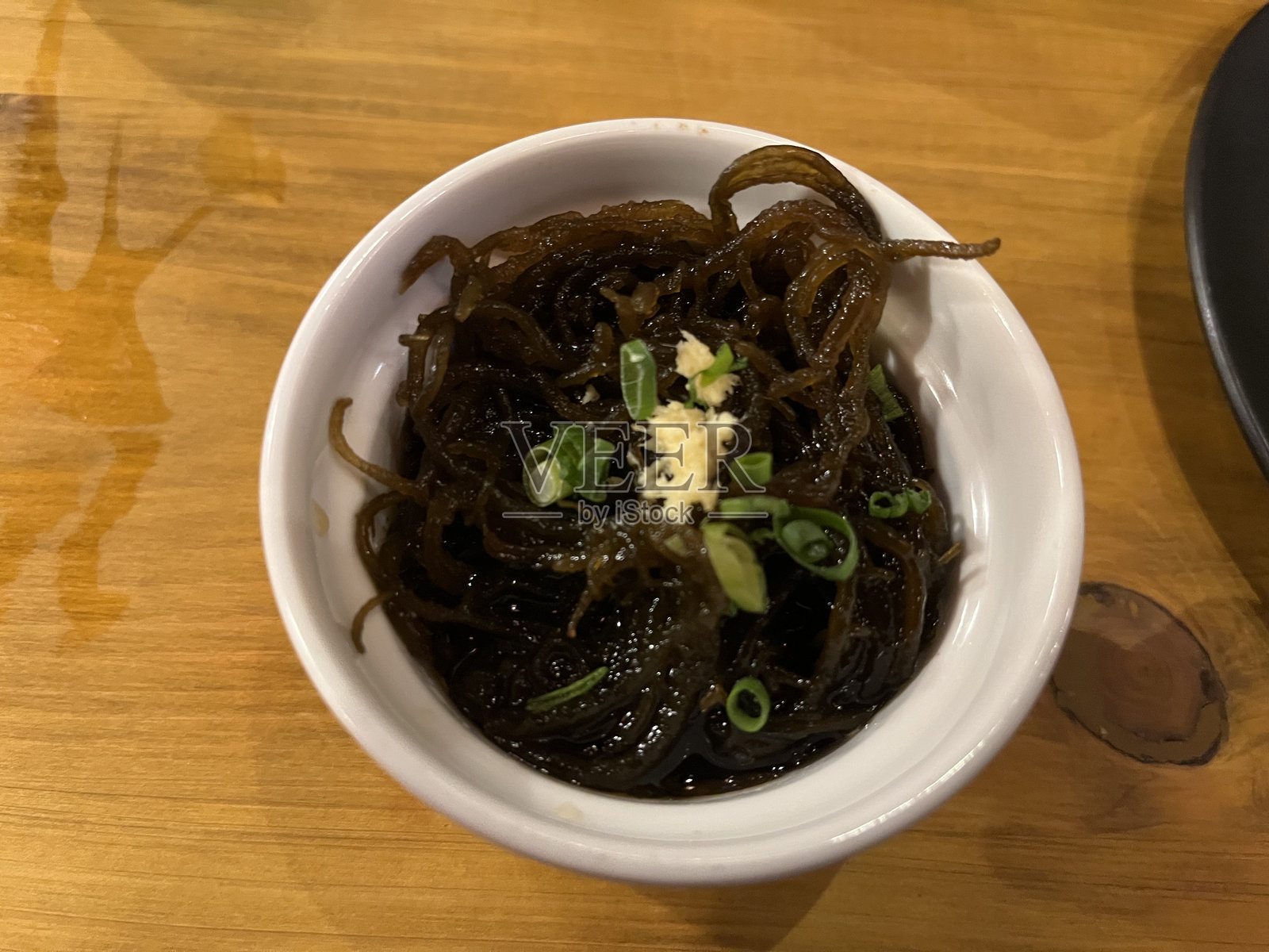 晚餐的酸味海藻照片摄影图片