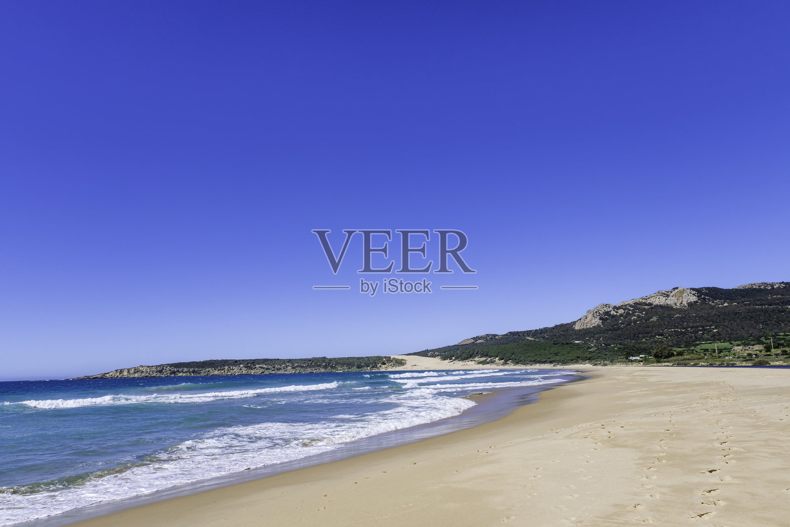 博洛尼亚海滩，位于塔里法西北部的白色沙滩照片摄影图片