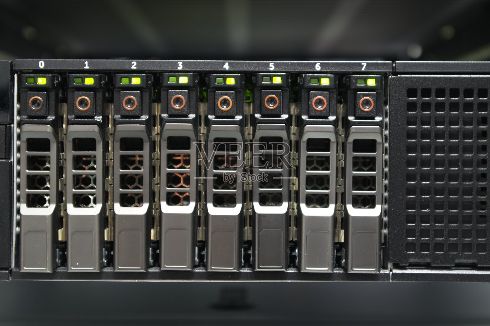 企业网络服务器上的存储阵列照片摄影图片
