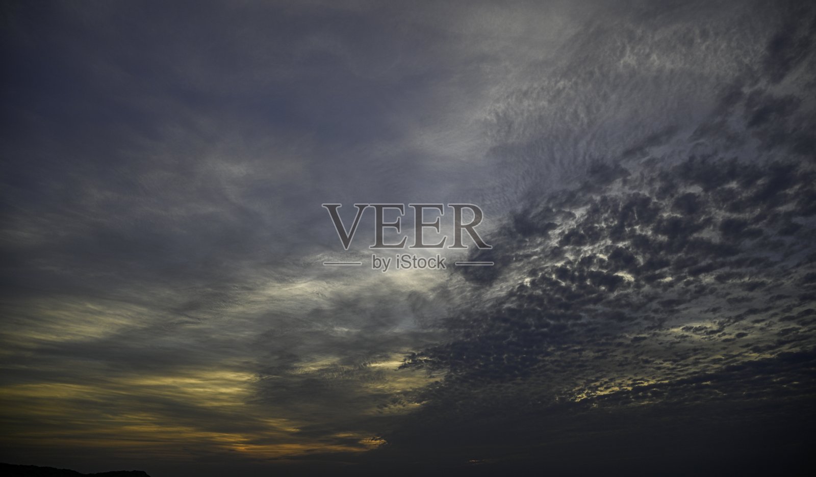 以色列美丽海滩上的高分辨率彩色全景日落图像照片摄影图片