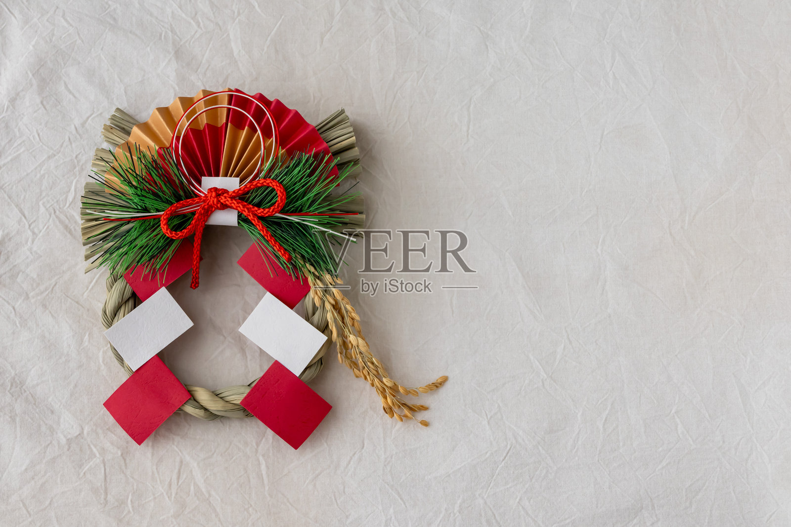 注连绳新年装饰照片摄影图片