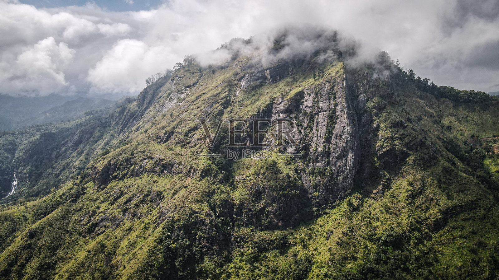 斯里兰卡埃拉的小亚当峰风景照片摄影图片