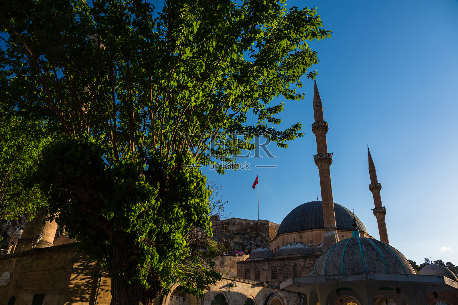 土耳其尚勒乌尔法的梅夫利德哈利尔清真寺照片摄影图片