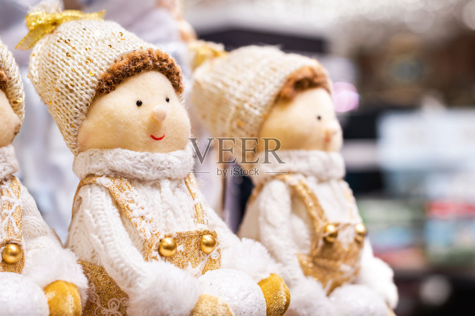 男孩女孩的圣诞玩具照片摄影图片