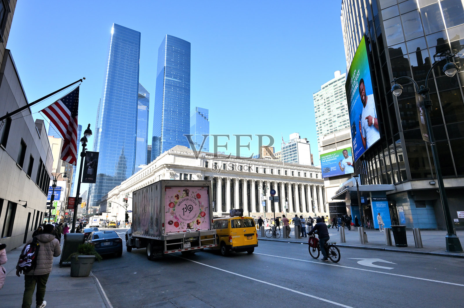 纽约曼哈顿街头的人们照片摄影图片