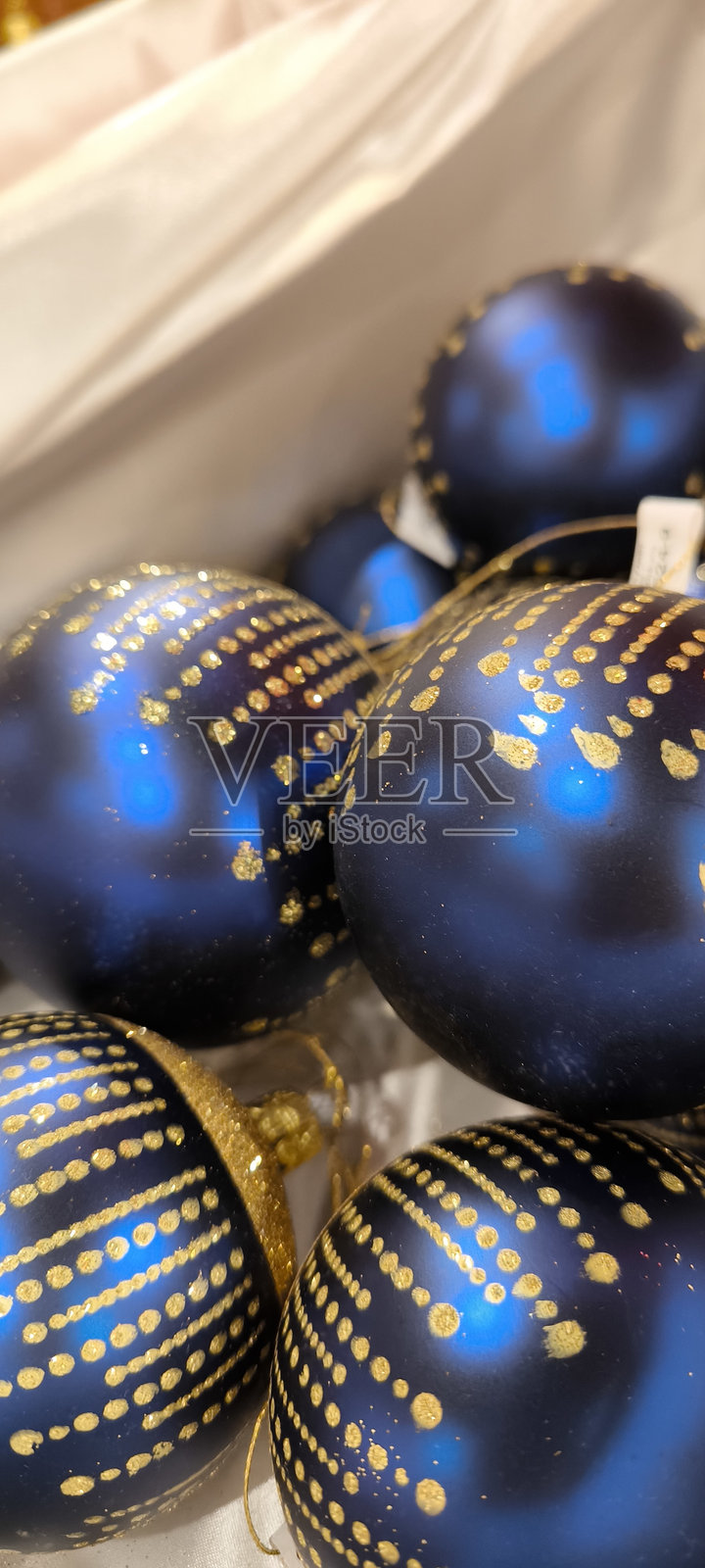 圣诞树装饰，闪光，新年，除夕，圣诞节，球体氛围，玻璃照片摄影图片