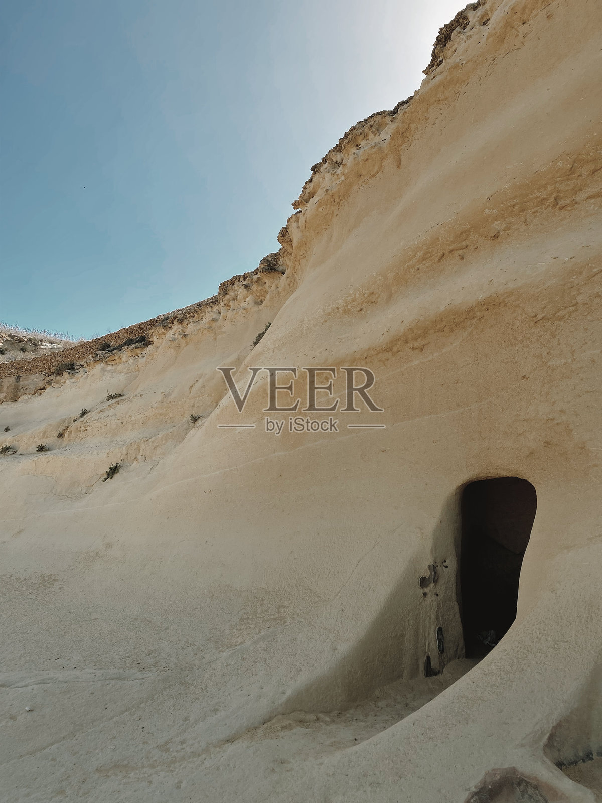 沙漠在晴朗天空下的美丽景色照片摄影图片