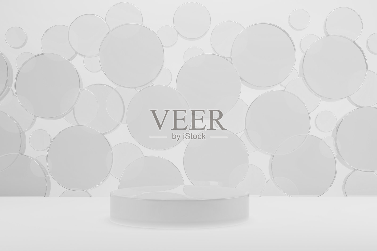 透明玻璃光滑圆形讲台模型，置于白色抽象舞台上，用于展示化妆品、商品、广告和设计。飞舞的圆形装饰。3D插图时尚场景模板。照片摄影图片