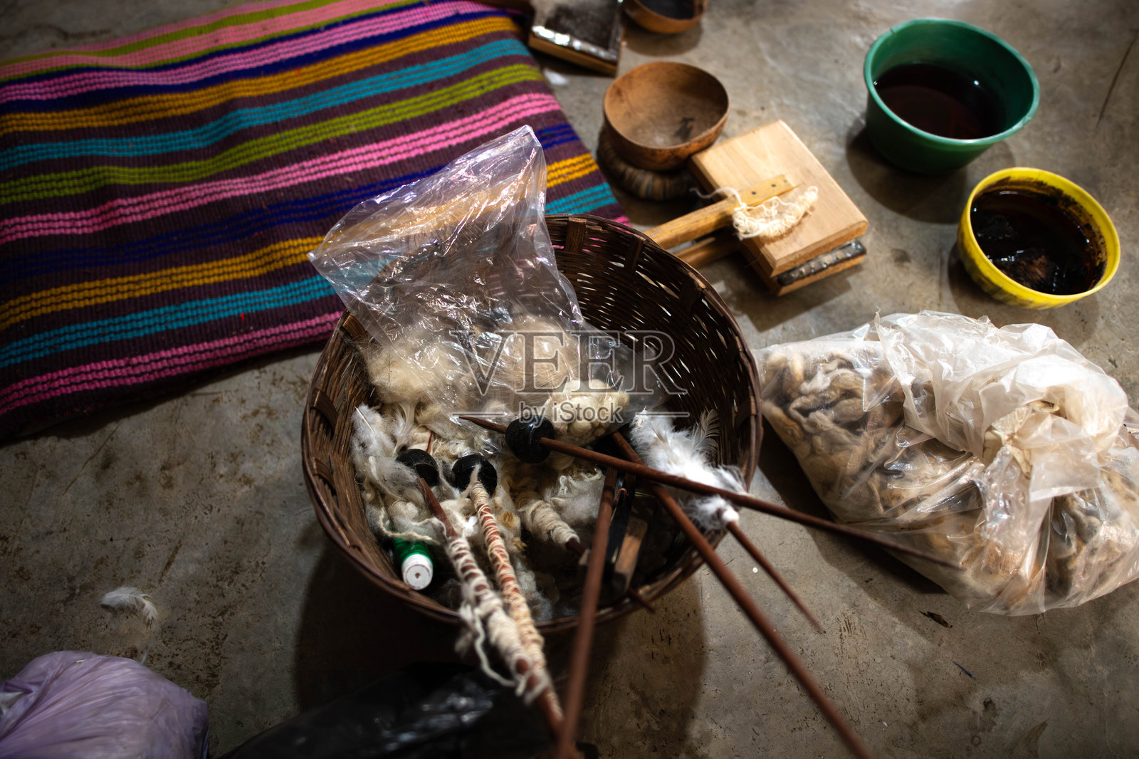 羊毛变成线照片摄影图片