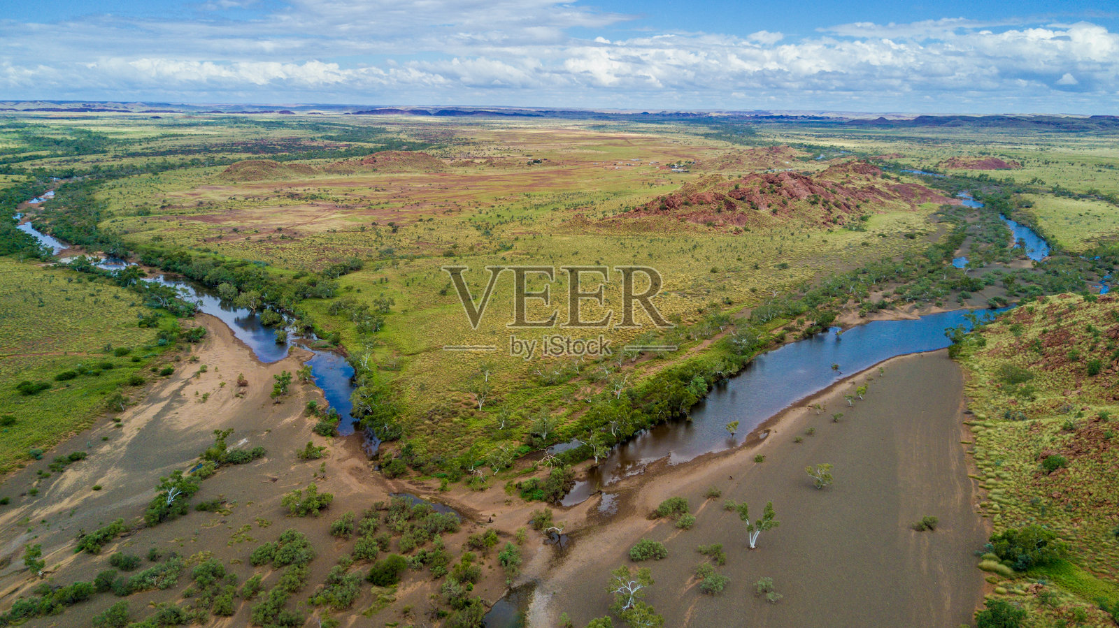 梅特兰德河水坑照片摄影图片