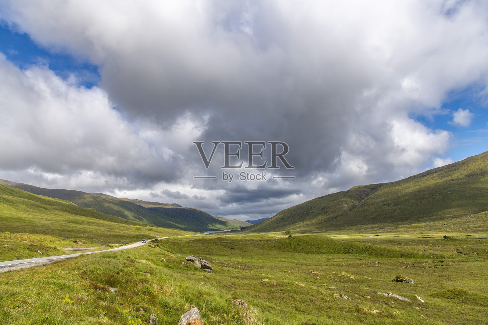 苏格兰西北高地的绿色风光照片摄影图片