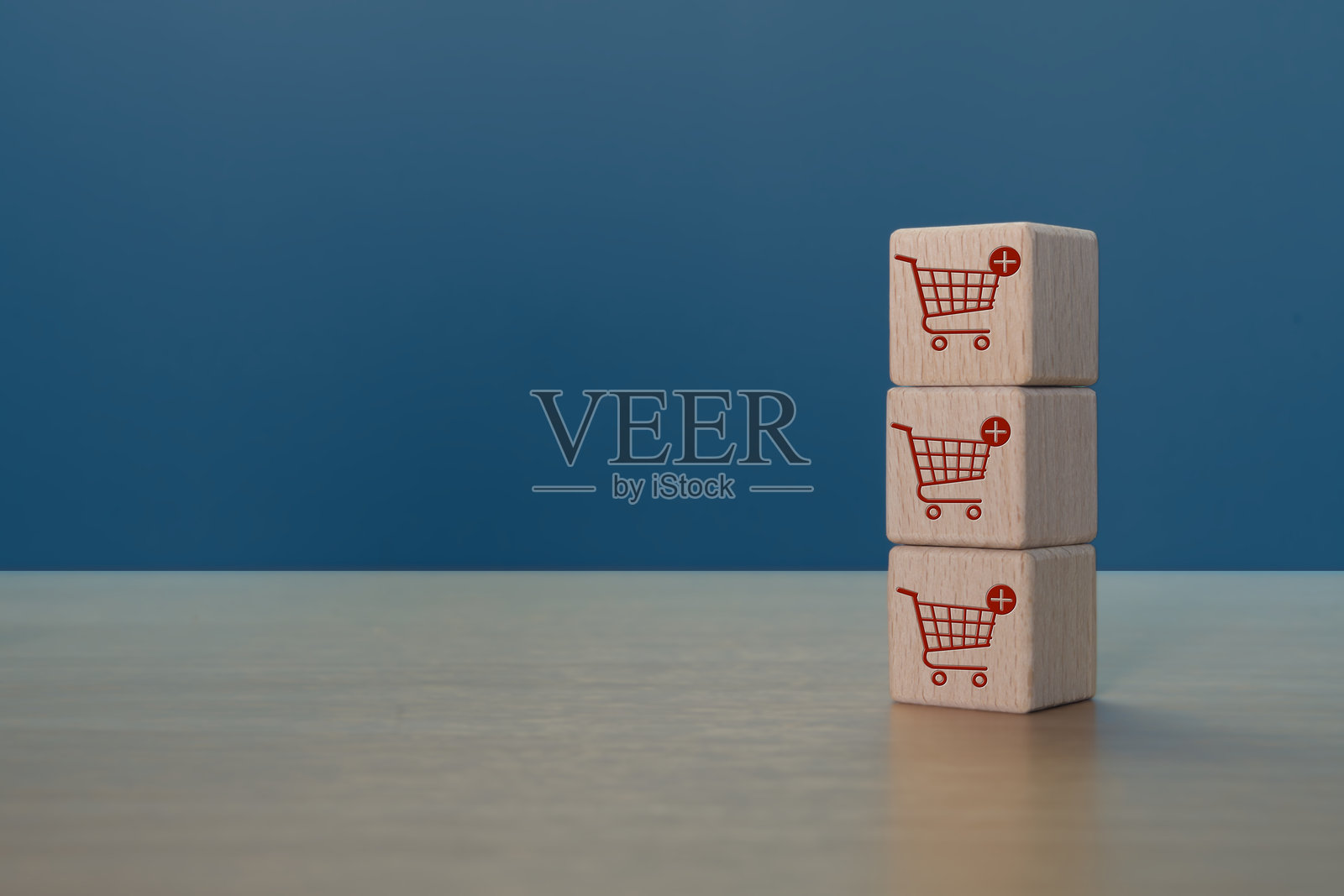 购物车图标随着空间的增加而增长，销售额上升照片摄影图片