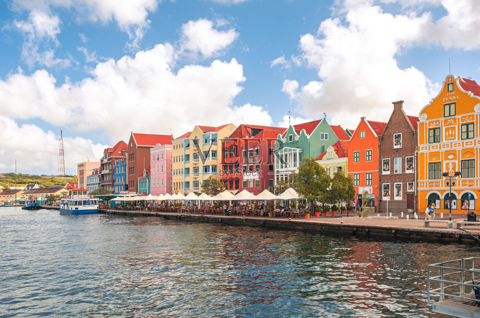 库拉索威廉斯塔德的多彩海滨照片摄影图片