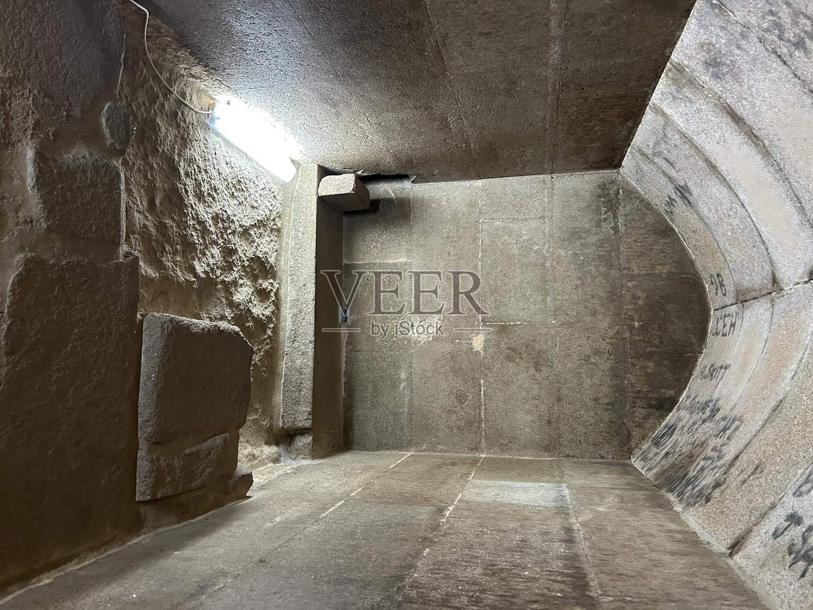 门卡乌雷金字塔内部照片摄影图片