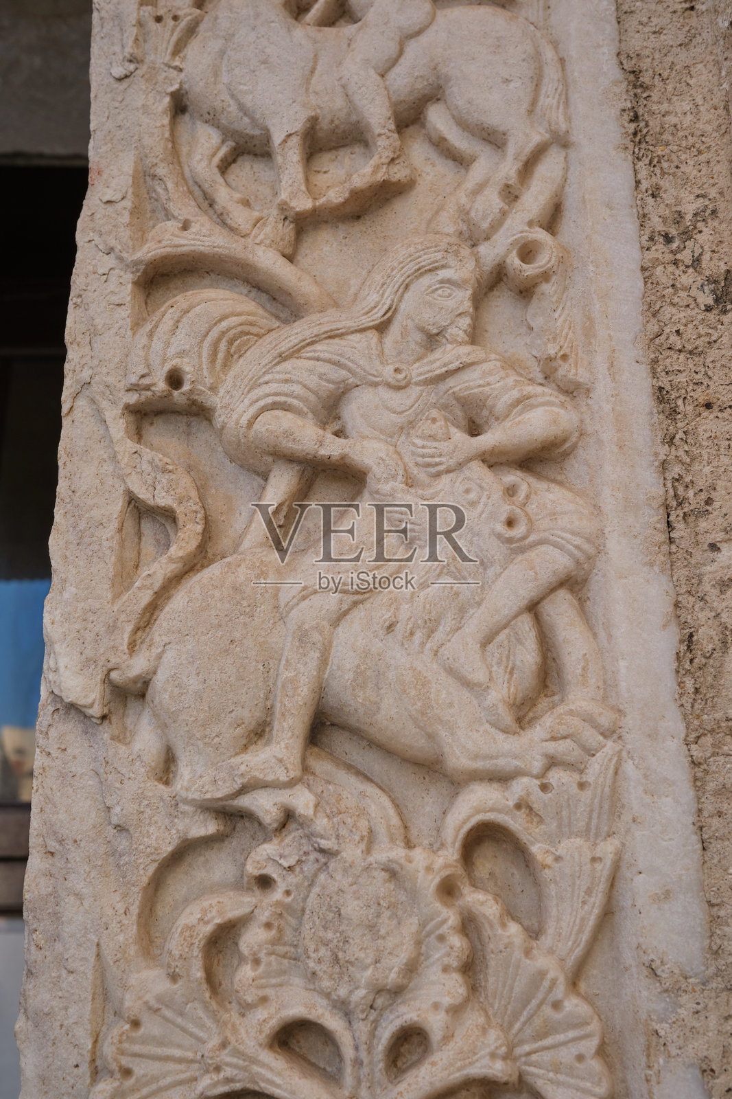 圣约翰洗者教堂的浮雕照片摄影图片