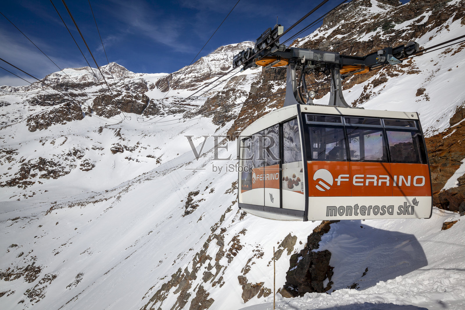 阿奥斯塔谷的滑雪胜地照片摄影图片