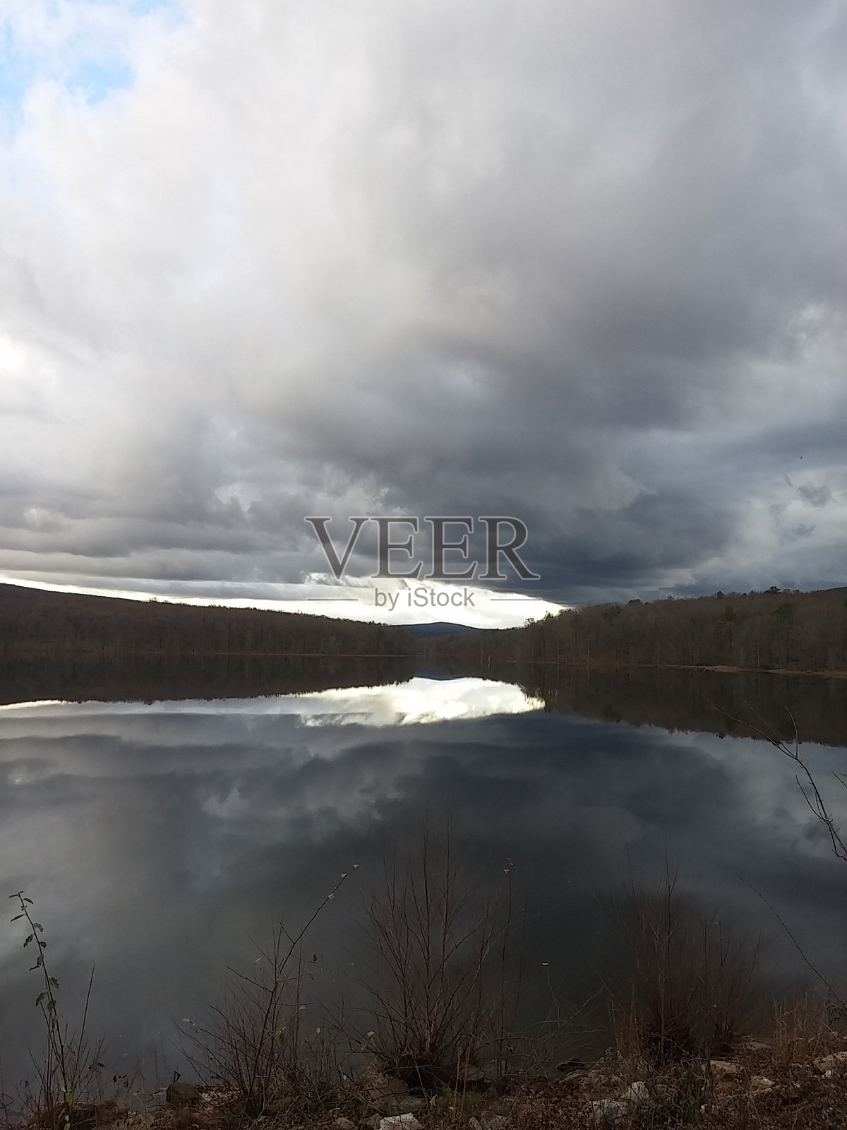 西弗吉尼亚州沉睡溪湖的日落照片摄影图片