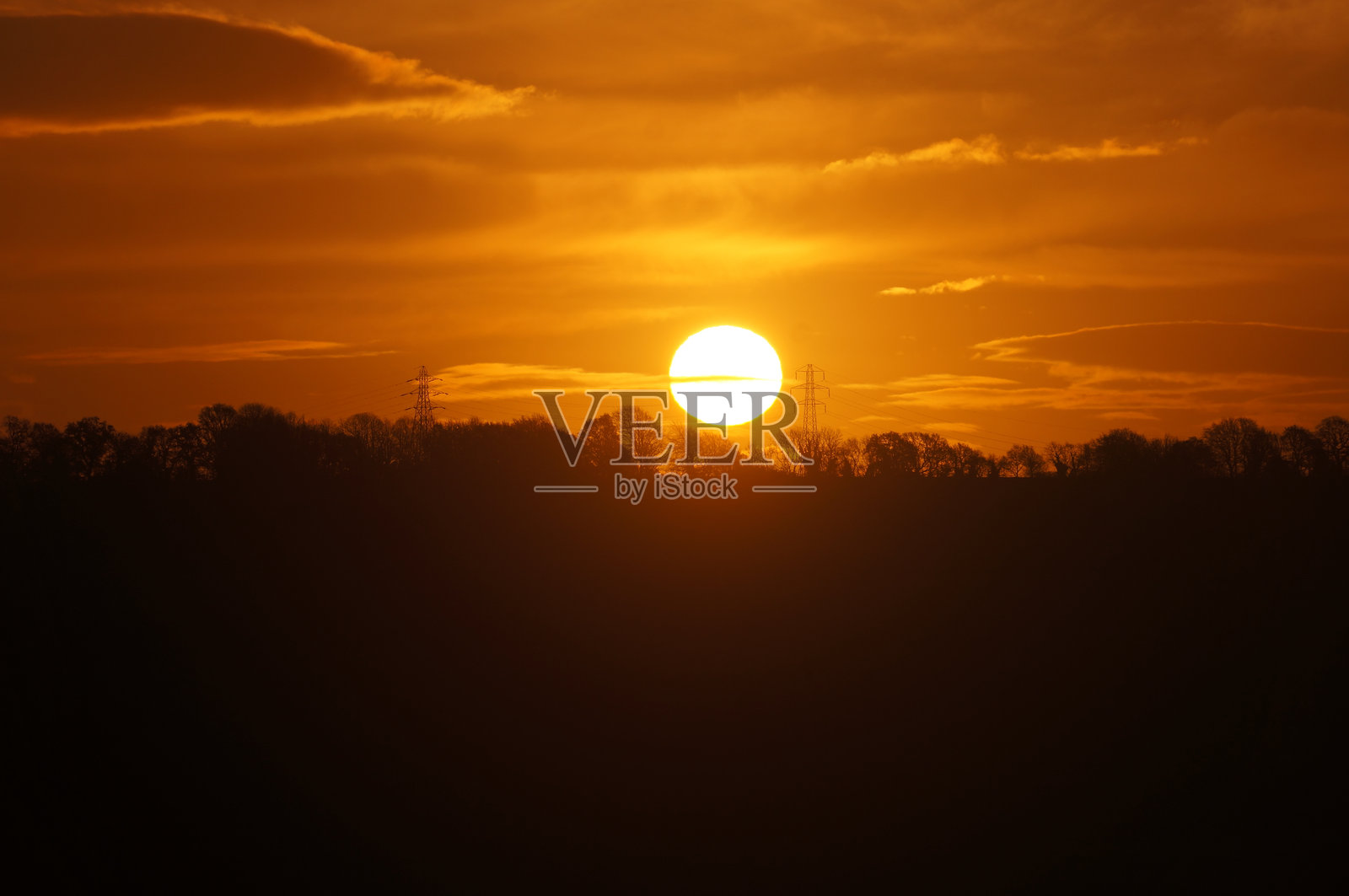 日出与云彩照片摄影图片
