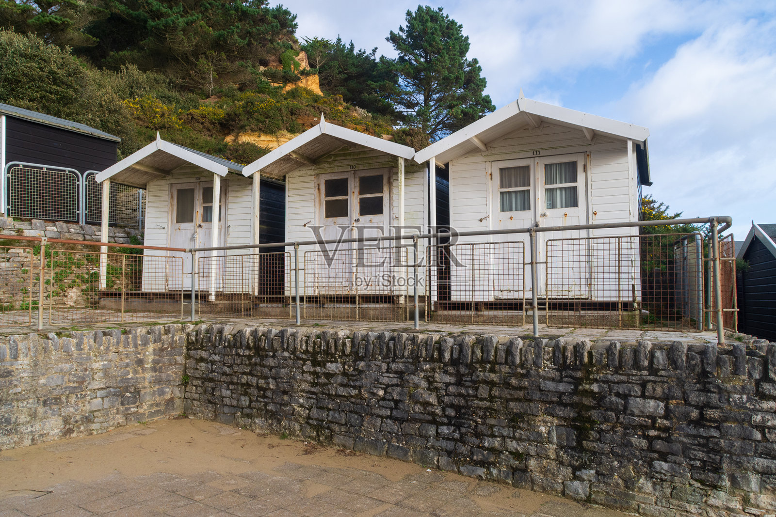 布兰克索姆迪恩海滩小屋照片摄影图片