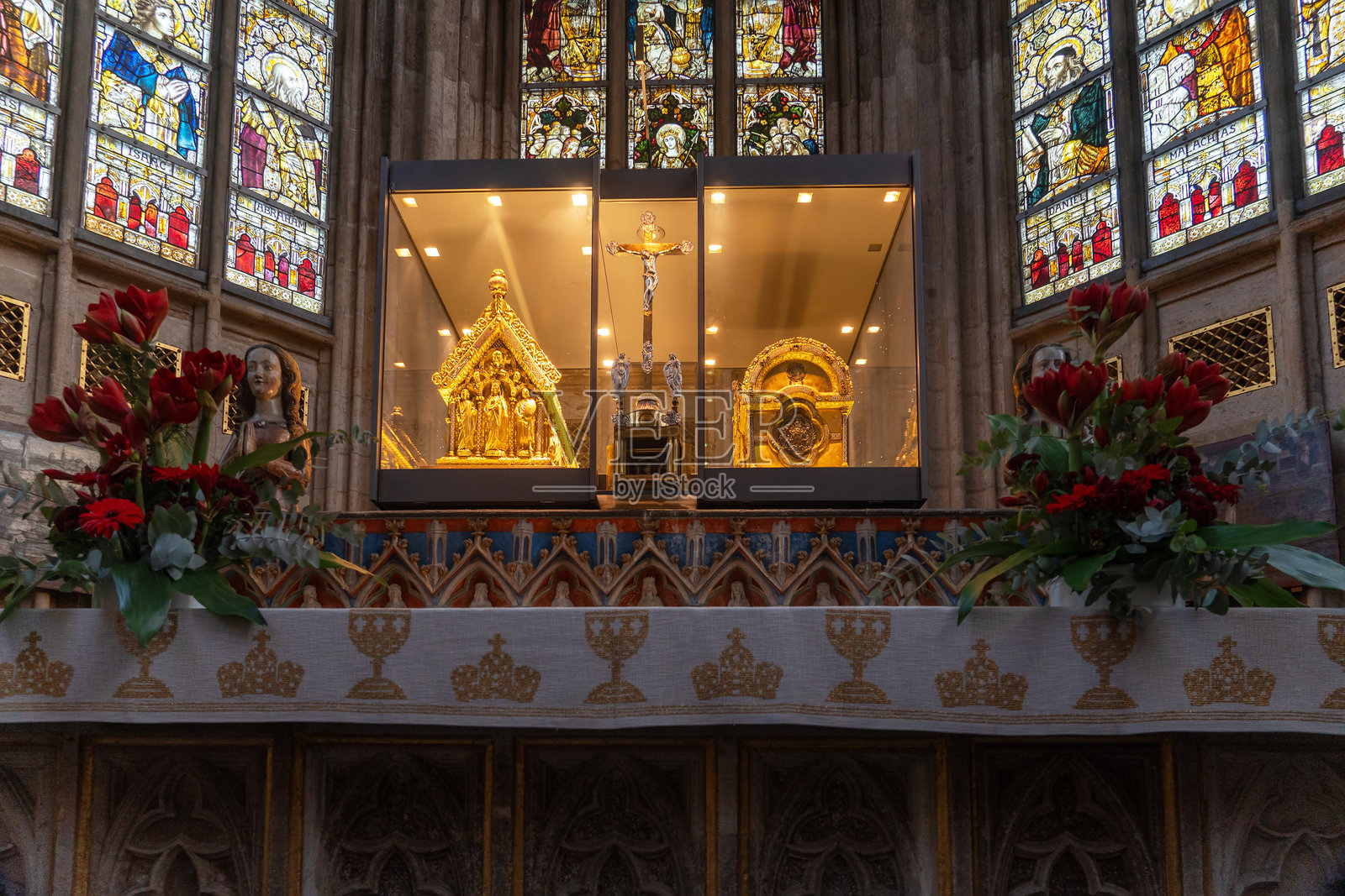 圣乌尔苏拉教堂的窗户照片摄影图片