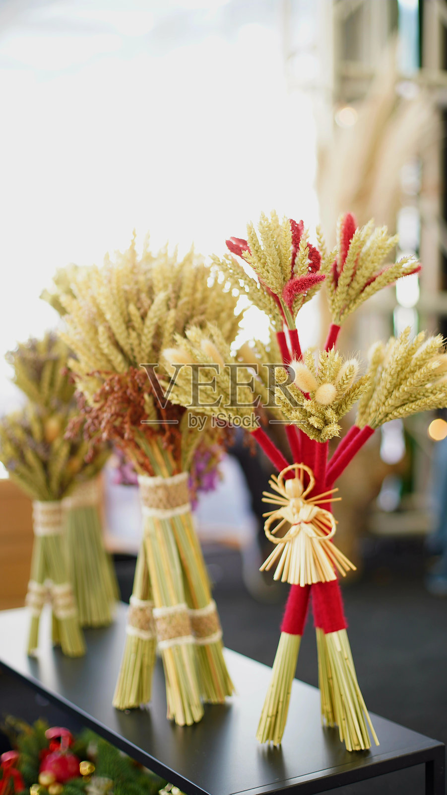 传统乌克兰圣诞节玉米穗束照片摄影图片