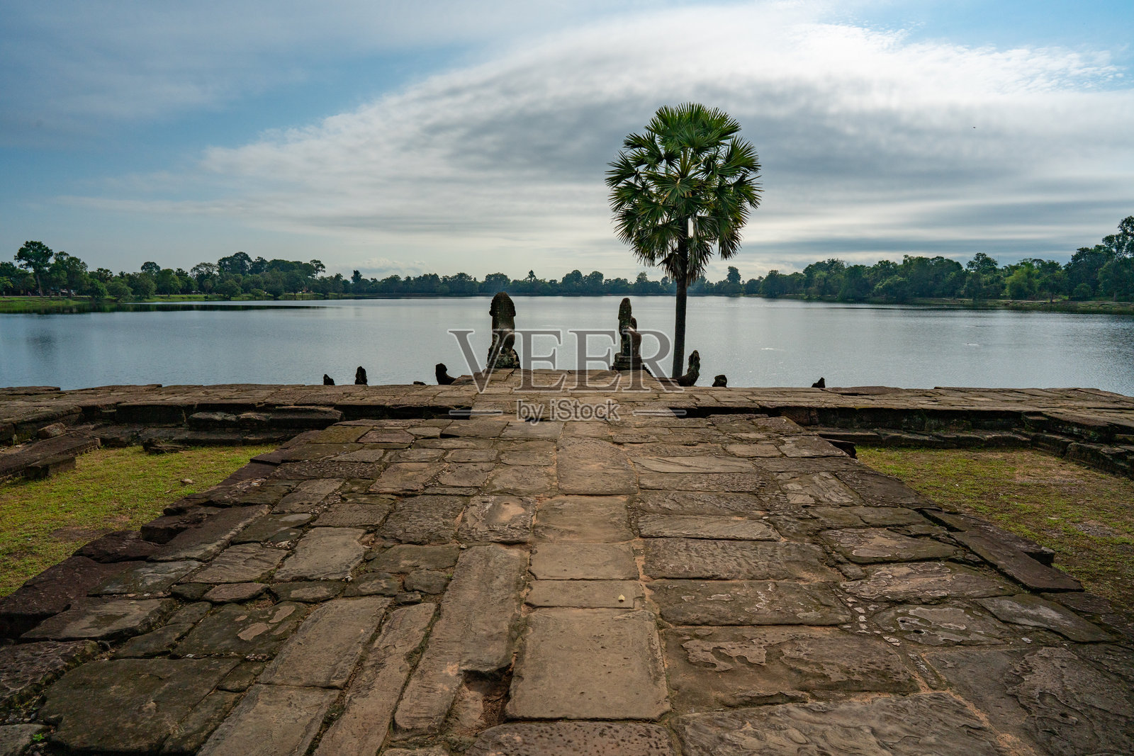 吴哥水池浴场，斯拉斯斯朗照片摄影图片