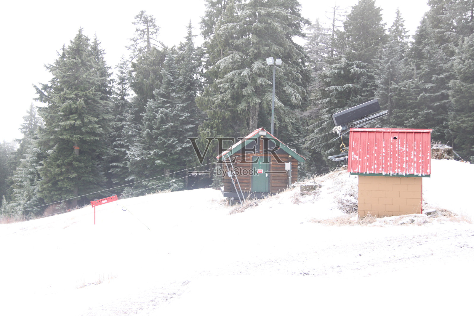 让它下雪照片摄影图片