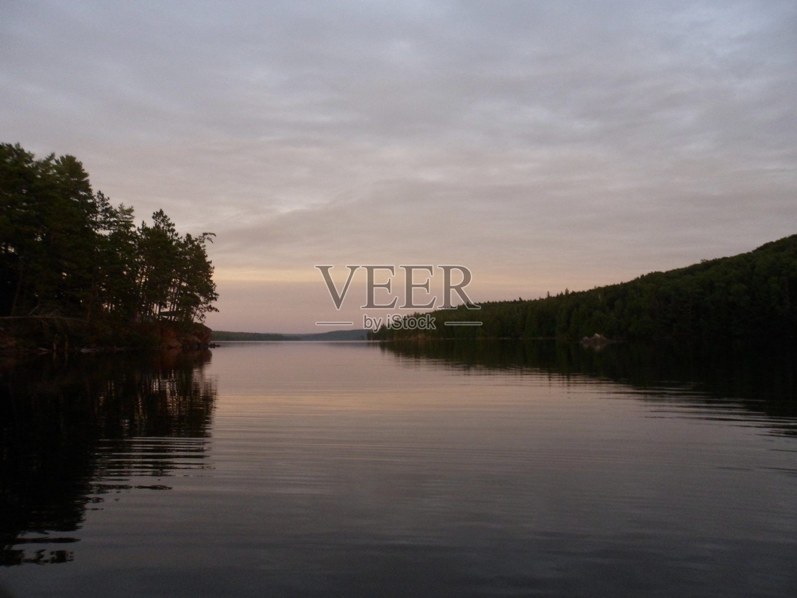 雪松湖，阿冈昆省立公园照片摄影图片