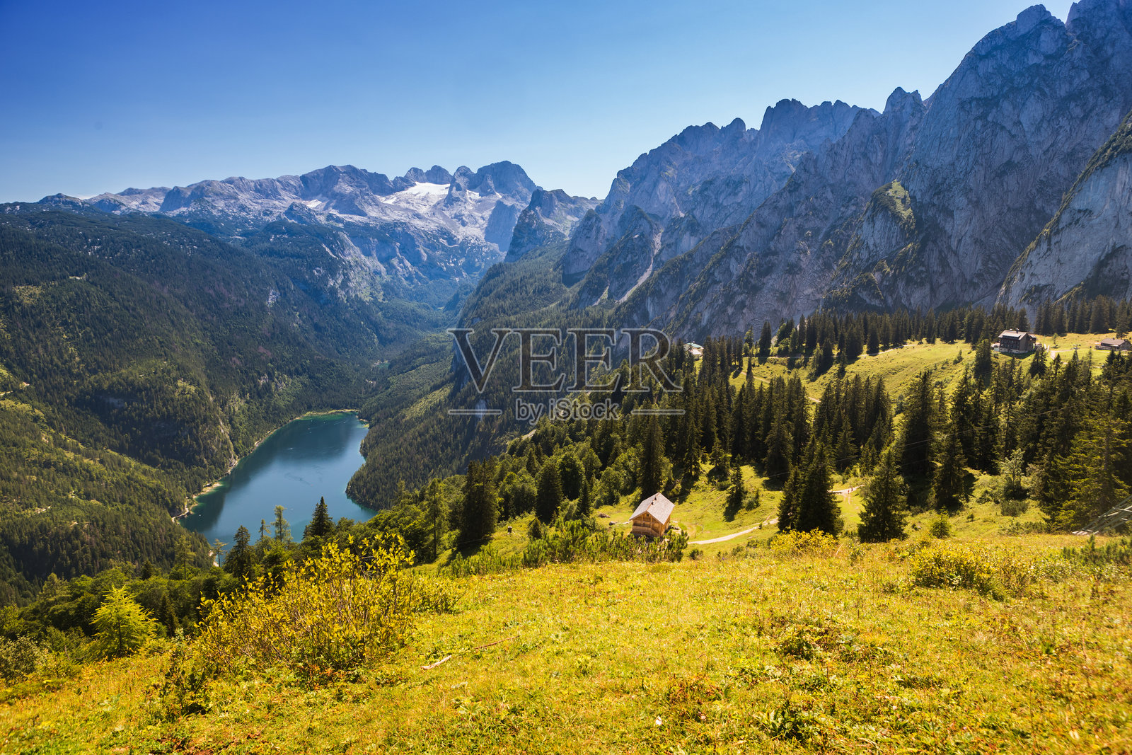 壮丽山谷的山地风景照片摄影图片