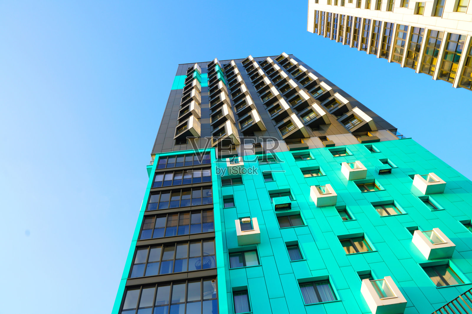 住宅公寓大楼。现代公寓住宅综合体。照片摄影图片