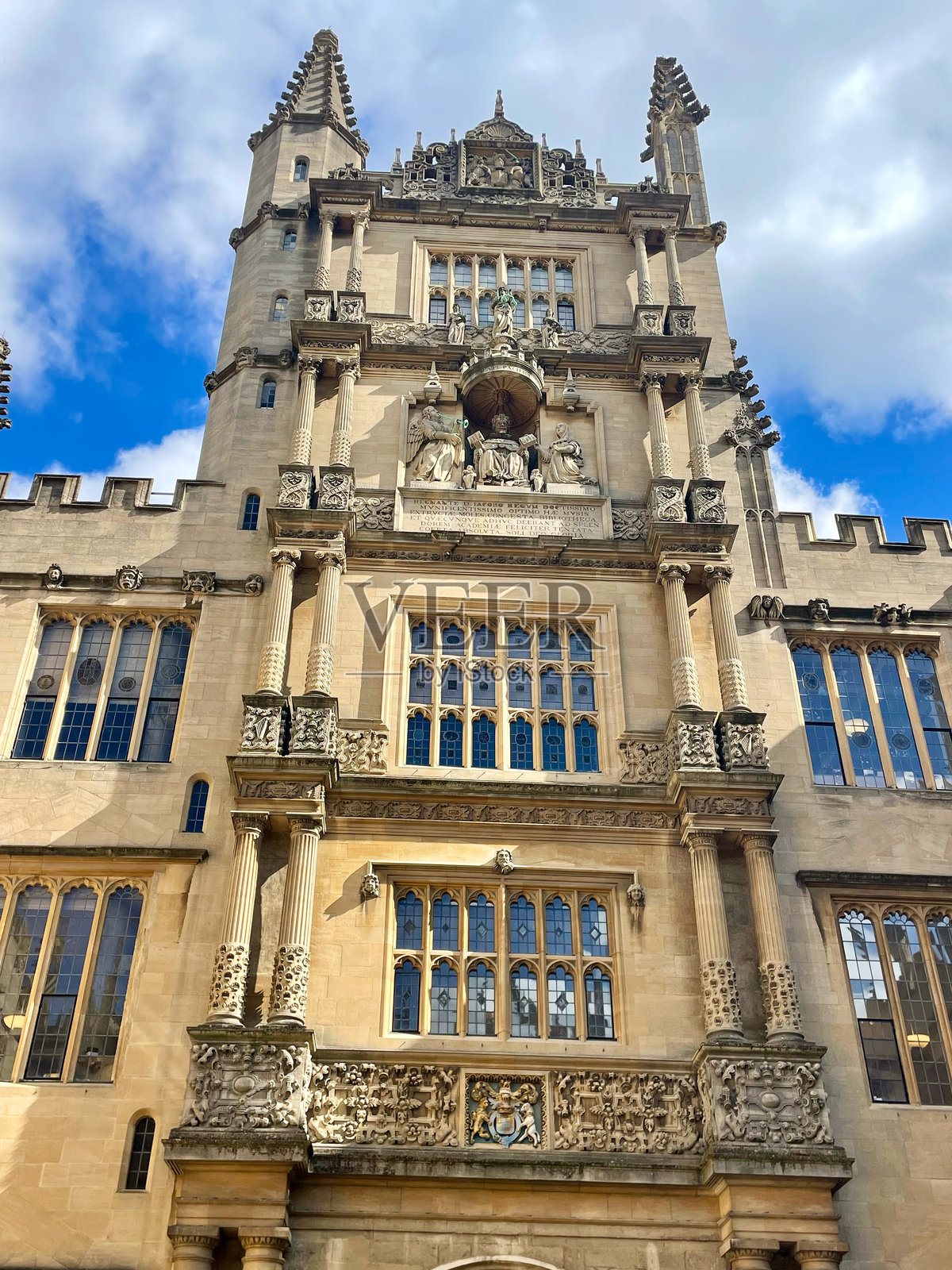 历史悠久的英语教育建筑外观照片摄影图片