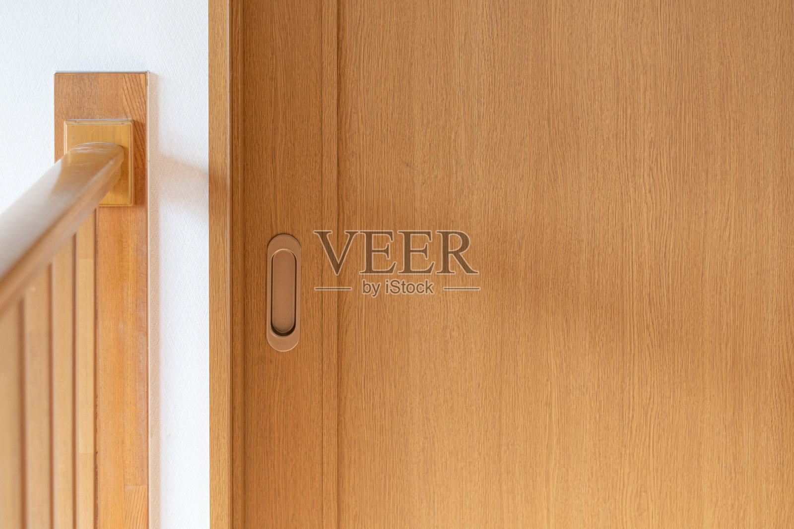 明亮房屋中的门照片摄影图片