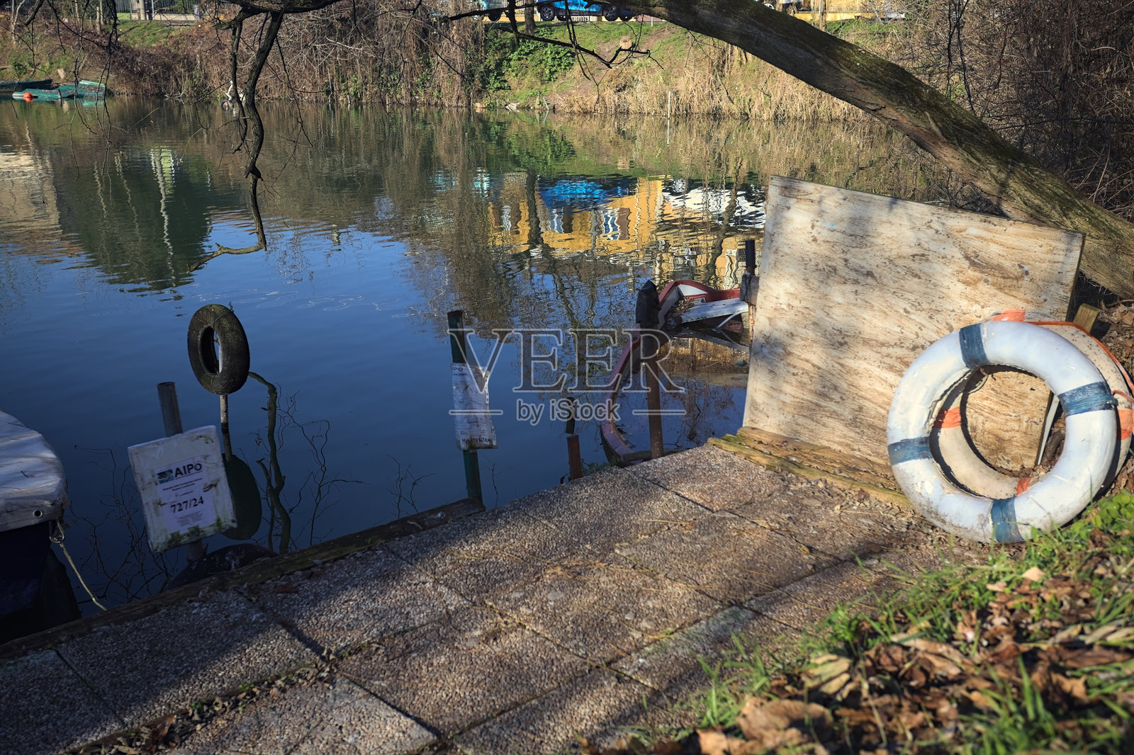 在海湾停泊照片摄影图片