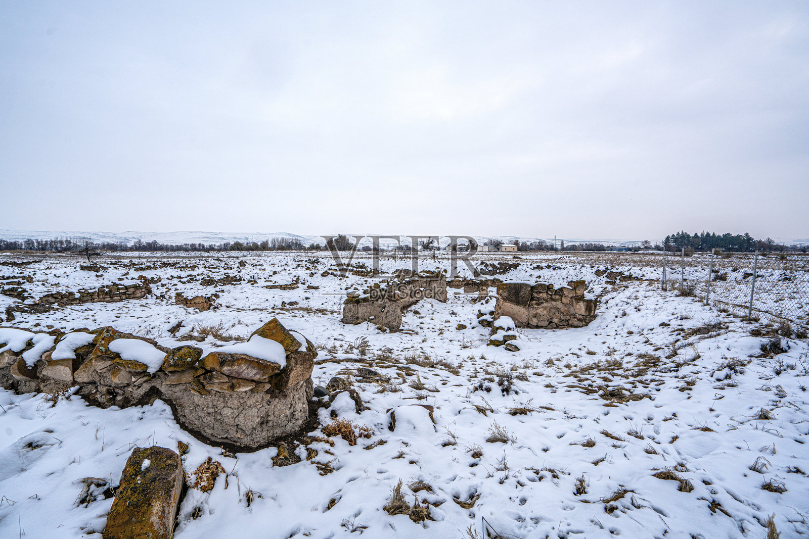 土耳其开塞利省库尔特佩的美丽风景。照片摄影图片