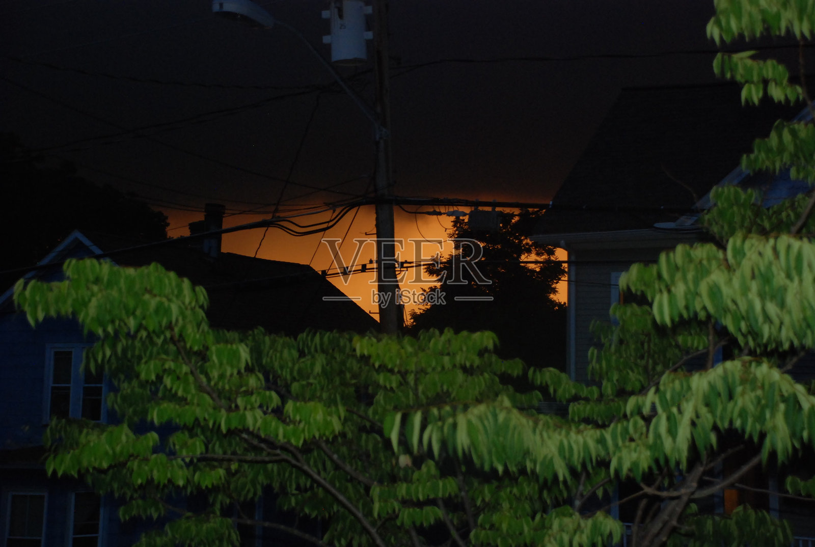 暴风雨后的阳光照片摄影图片