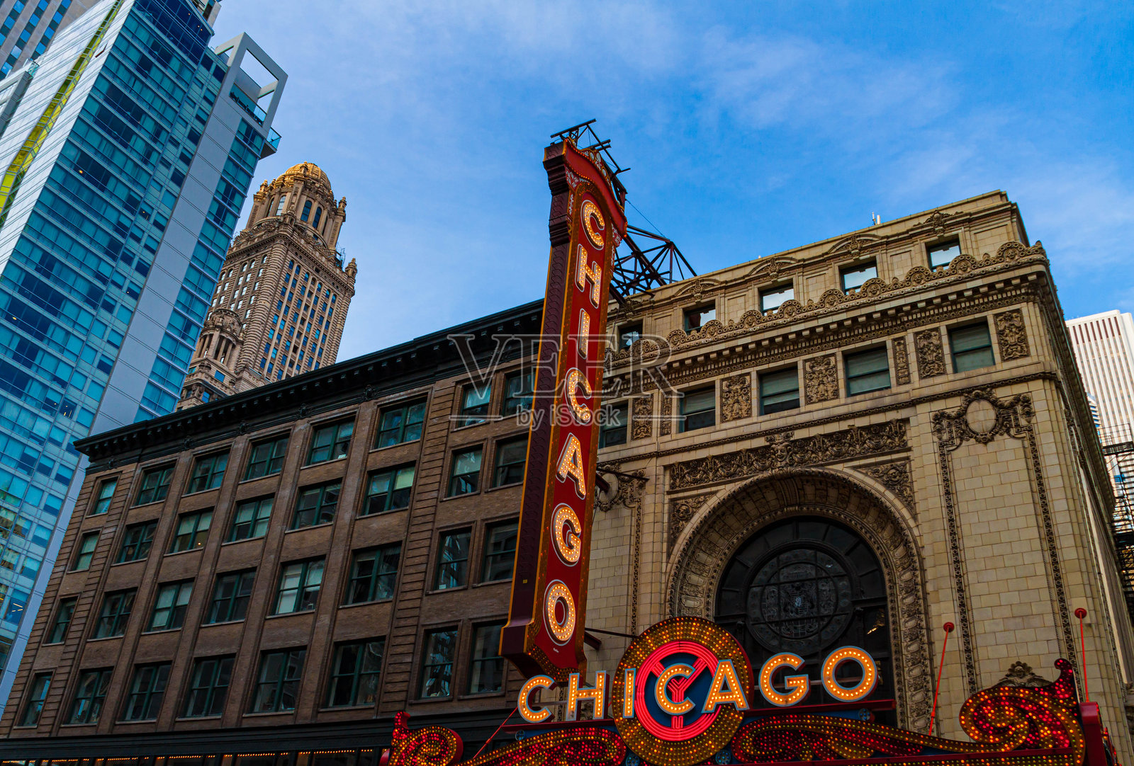 芝加哥剧院的霓虹灯标志照片摄影图片