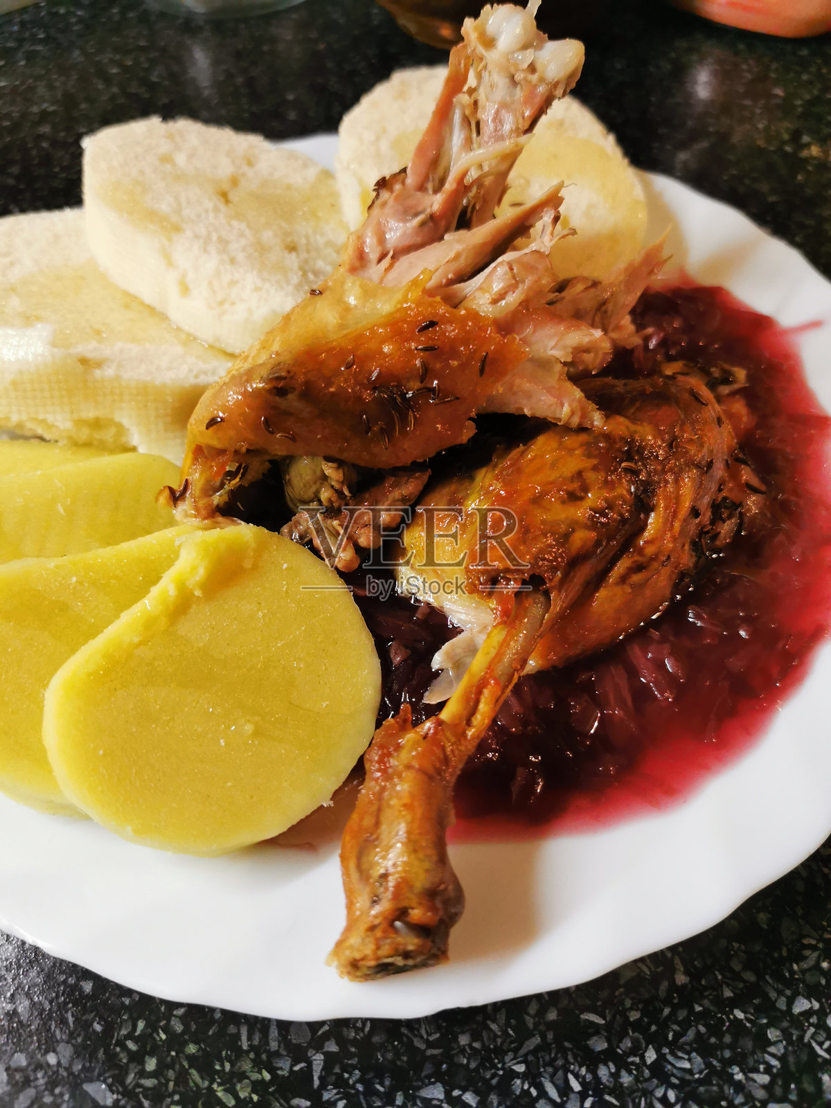 传统捷克鸭肉照片摄影图片