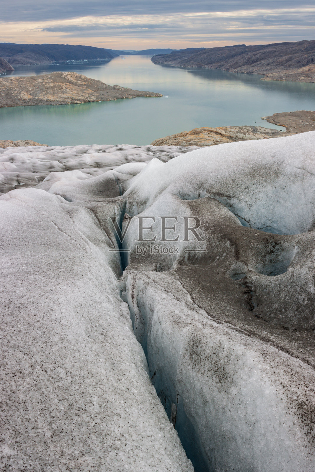 Qalerallit峡湾（南格林兰）的冰岛冰川景观照片摄影图片