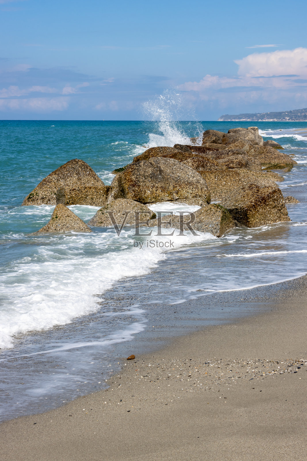斯帕达佛拉，西西里岛，意大利的沙滩与防波堤照片摄影图片