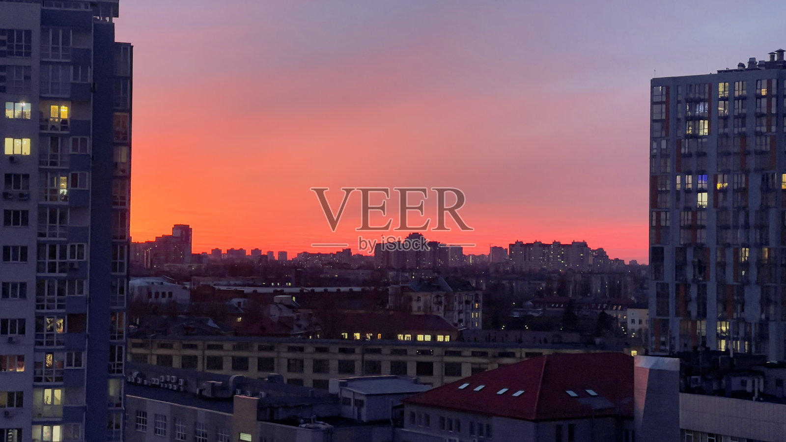 城市中的惊人日落照片摄影图片