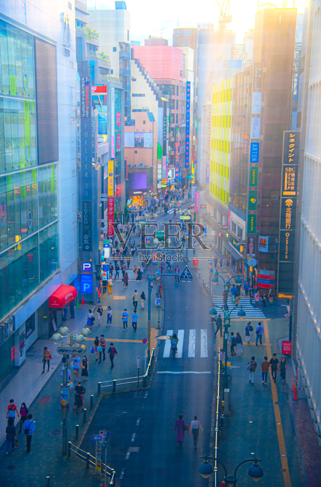东京涩谷的宇田川町街道照片摄影图片