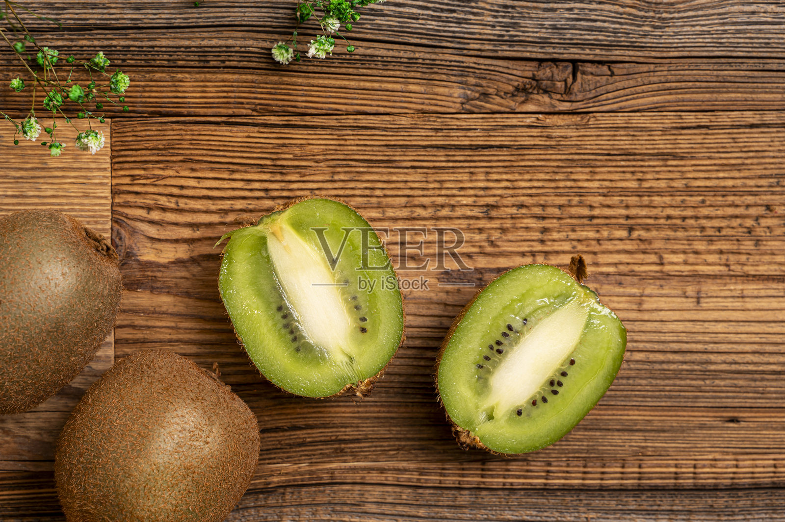 多汁的猕猴桃 - 中国醋栗。照片摄影图片