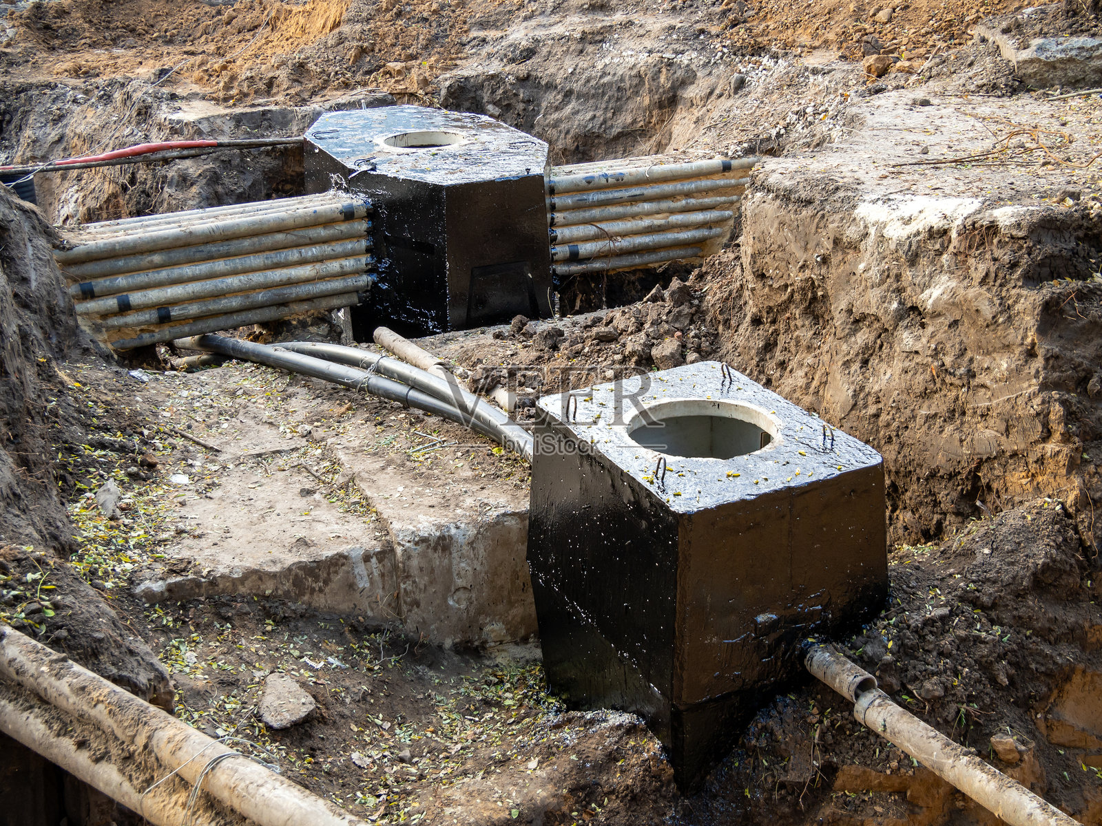 新电缆井的安装照片摄影图片