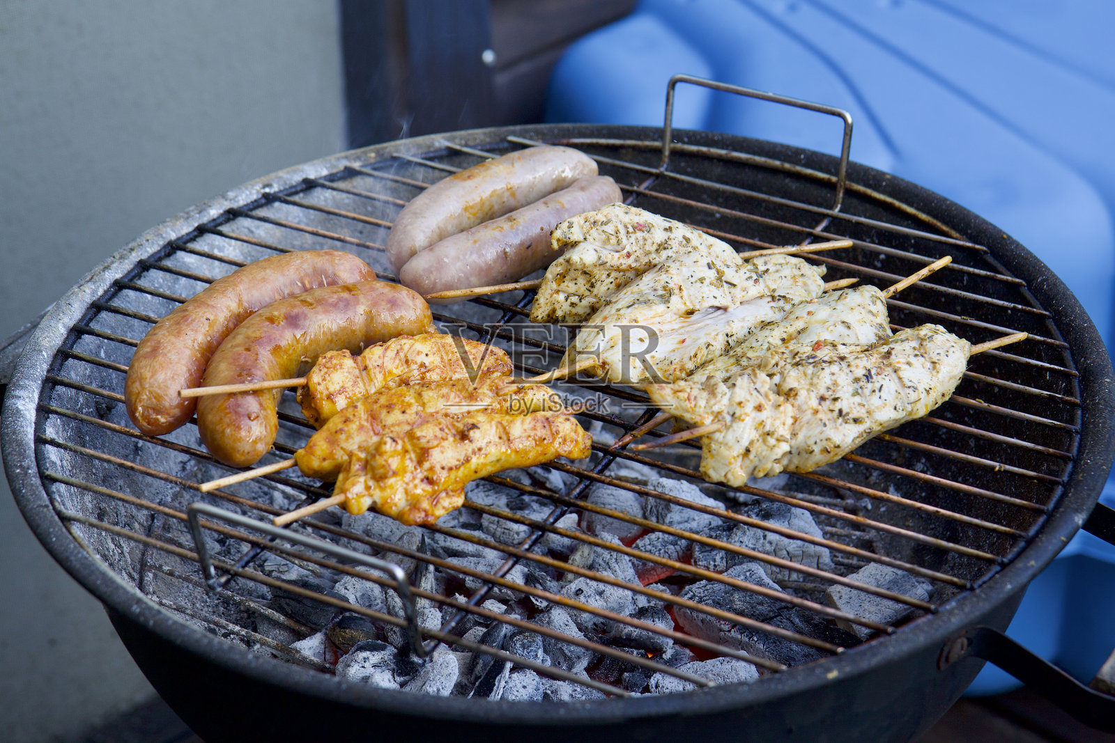 烧烤，肉类，串烧，烤香肠照片摄影图片