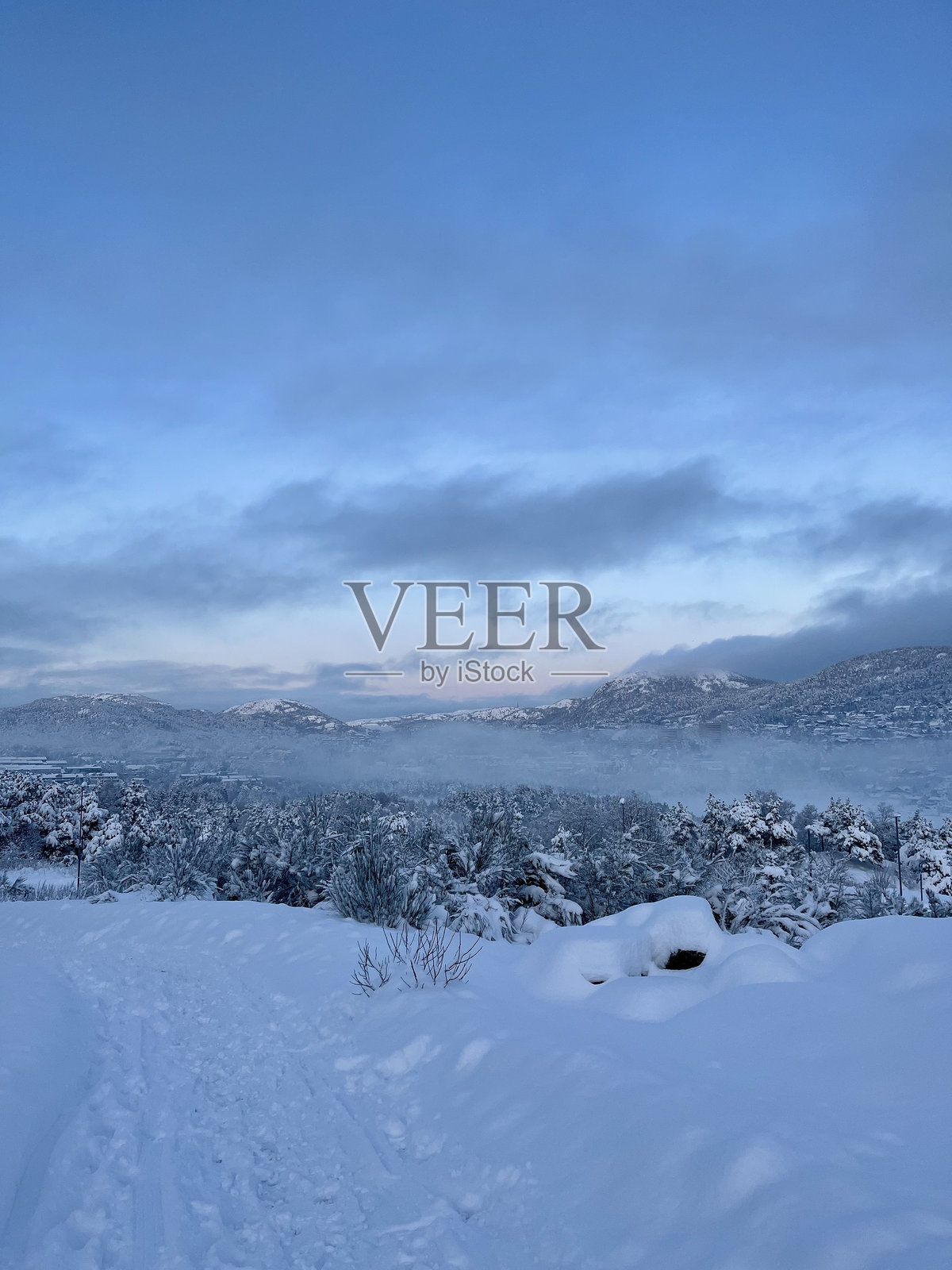 高处的冬季景观照片摄影图片