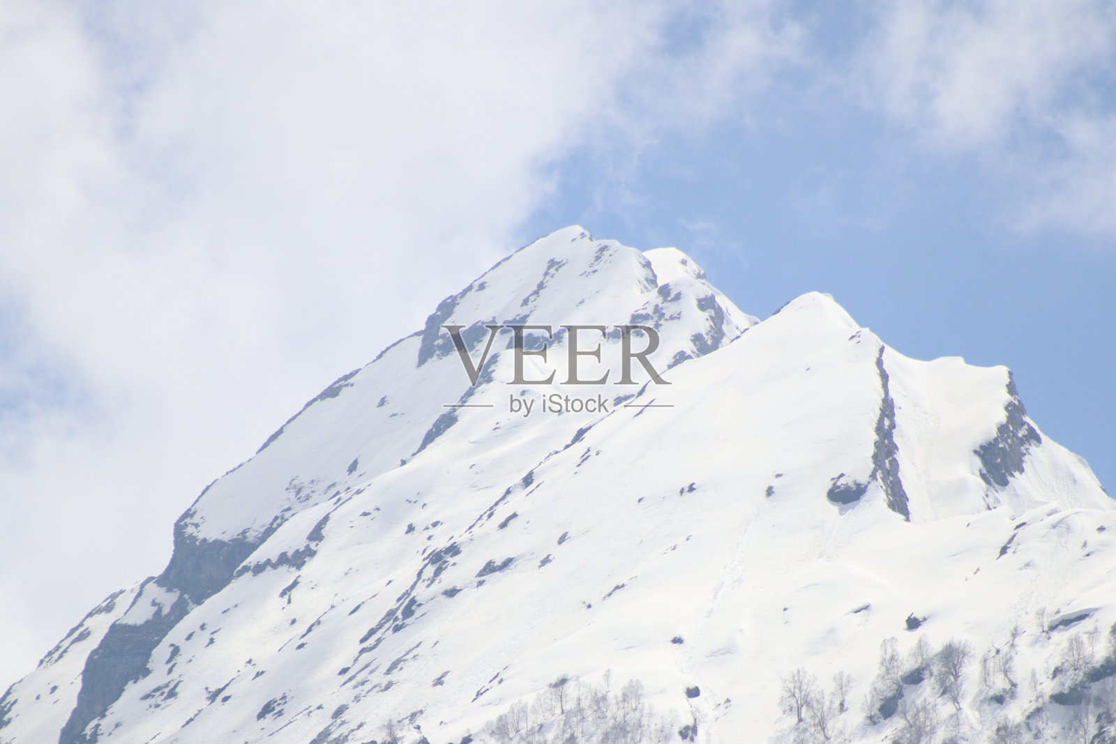 美丽的雪山摄影，旅行于索尔马尔格，斯利那加，查谟和克什米尔照片摄影图片